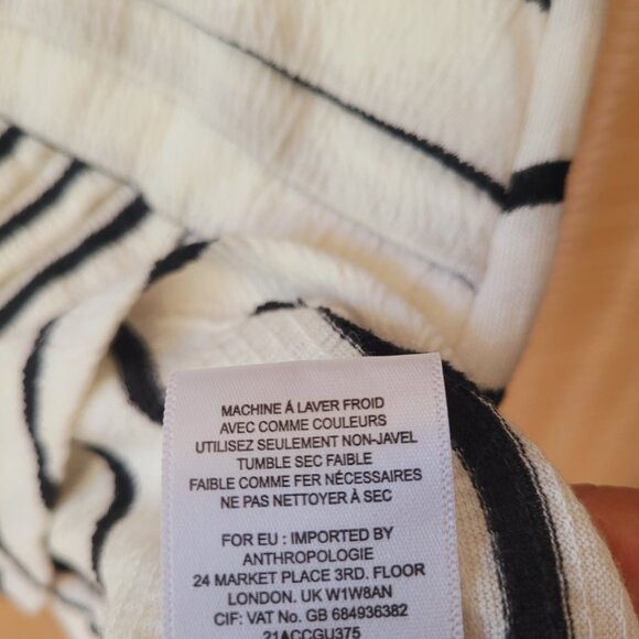 ANTHROPOLOGIE Striped Patterned Front Short Sleeve - Picture 5 of 5
